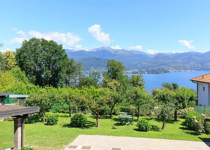 Casa Lilla - Lakeview Large With Garden Above Lägenhet *