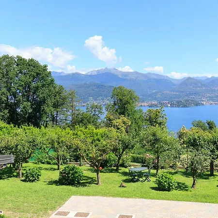 Casa Lilla - Lakeview Large With Garden Above Apartament *