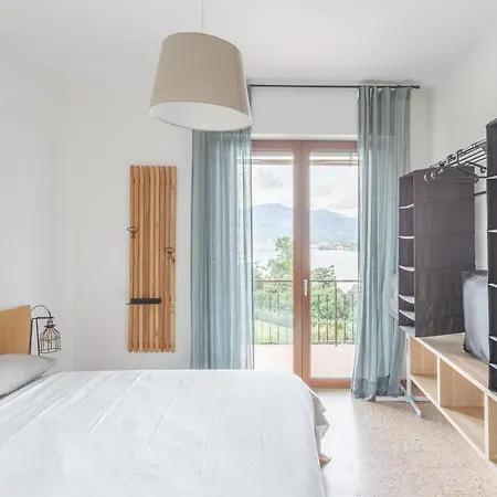 Casa Lilla - Lakeview Large With Garden Above Apartament *